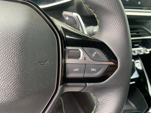 Peugeot 208 1.2 Hybrid 110 e-DCS6 GT Airco | 360 Camera | Cruise Control Adaptief | DAB | Keyless | LED | LMV... ActivLease financial lease