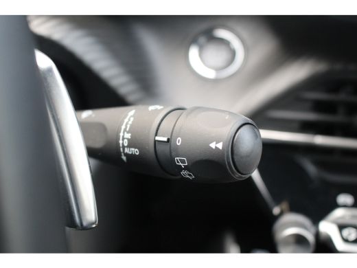 Peugeot 208 1.2 Hybrid 145 e-DCS6 GT | CarPlay | Full-LED | Climate & Cruise C. | KeyLess | Sfeerverl. | PDC ... ActivLease financial lease