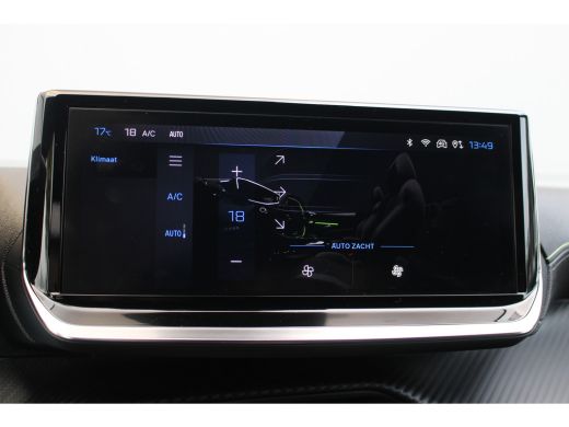 Peugeot 208 1.2 Hybrid 145 e-DCS6 GT | CarPlay | Full-LED | Climate & Cruise C. | KeyLess | Sfeerverl. | PDC ... ActivLease financial lease