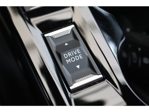Peugeot 208 1.2 Hybrid 145 e-DCS6 GT | CarPlay | Full-LED | Climate & Cruise C. | KeyLess | Sfeerverl. | PDC ... ActivLease financial lease