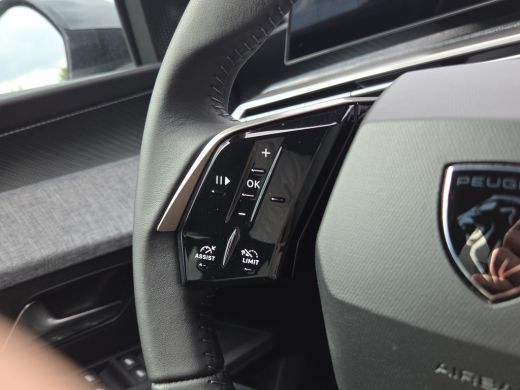 Peugeot 3008 1.2 Hybrid 145 Allure Tot 8 jaar garantie | Camera | Panoramisch Navigatie | Keyless | LED | Park... ActivLease financial lease