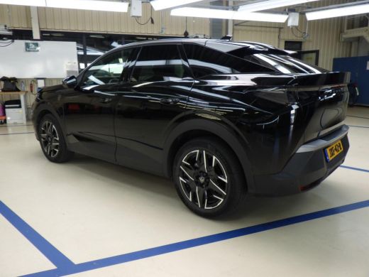 Peugeot 3008 1.2 Hybrid 145 GT | Adap. Cruise C.. | Matrix LED | Camera | St. Verwarming | 19" LMV | Climate C... ActivLease financial lease