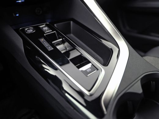 Peugeot 3008 1.6 HYbrid 225 Allure Sport 225Pk Automaat (APPLE CARPLAY, GROOT NAVI, 360 CAMERA, GETINT GLAS, S... ActivLease financial lease