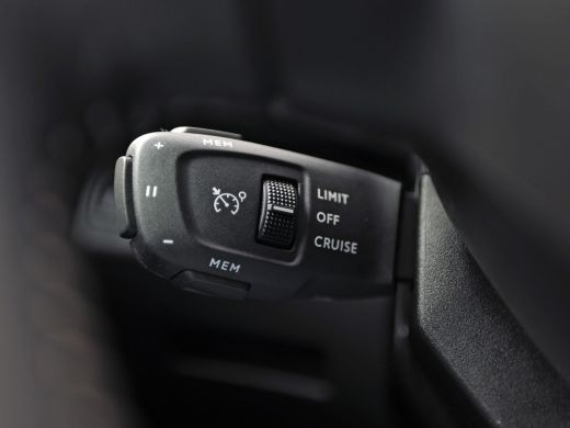 Peugeot 3008 1.6 HYbrid 225 Allure Sport 225Pk Automaat (APPLE CARPLAY, GROOT NAVI, 99% SOH, 360 CAMERA, LEDER... ActivLease financial lease