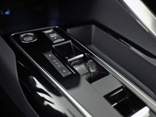 Peugeot 3008 1.6 HYbrid 225 Allure Sport 225Pk Automaat (APPLE CARPLAY, GROOT NAVI, KEYLESS, LEDER, 360 CAMERA... ActivLease financial lease