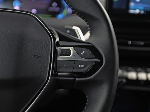 Peugeot 3008 1.6 HYbrid 225 Allure Sport 225Pk Automaat (APPLE CARPLAY, GROOT NAVI, KEYLESS, LEDER, 360 CAMERA... ActivLease financial lease