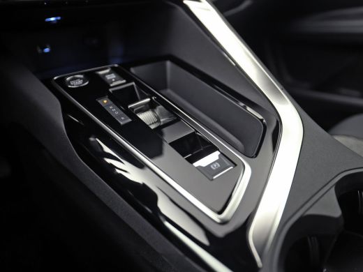 Peugeot 3008 1.6 HYbrid 225 Allure Sport 225Pk Automaat (APPLE CARPLAY, GROOT NAVI, KEYLESS, LEDER, 360 CAMERA... ActivLease financial lease