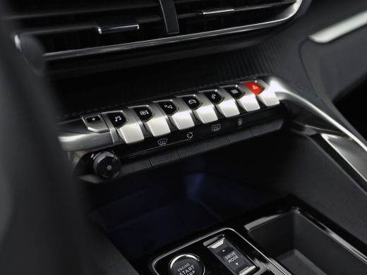 Peugeot 3008 1.6 HYbrid 225 Allure Sport 225Pk Automaat (APPLE CARPLAY, GROOT NAVI, KEYLESS, LEDER, 360 CAMERA... ActivLease financial lease