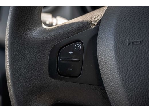 Renault Trafic 1.6 dCi 125PK L2H1 | DC 5-Zits | Camera | Cruise | Airco | Trekhaak ActivLease financial lease