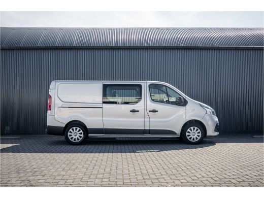 Renault Trafic 1.6 dCi 125PK L2H1 | DC 5-Zits | Camera | Cruise | Airco | Trekhaak ActivLease financial lease