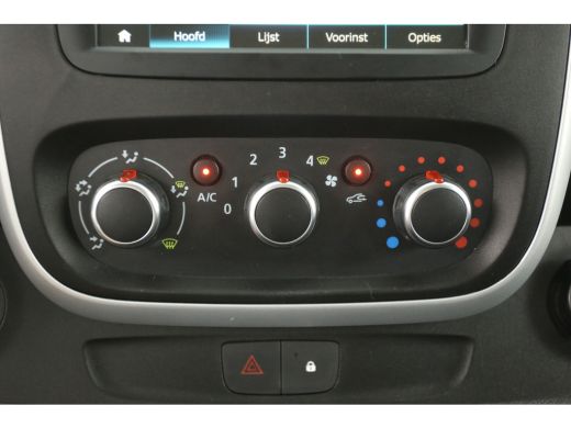 Renault Trafic 2.0 dCi 145PK T29 L2H1 | DC | 6 Zits | Airco | Cruise | Parkeersens. | Trekhaak | Carplay ActivLease financial lease