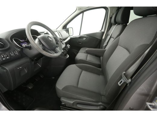 Renault Trafic 2.0 dCi 145PK T29 L2H1 | DC | 6 Zits | Airco | Cruise | Parkeersens. | Trekhaak | Carplay ActivLease financial lease