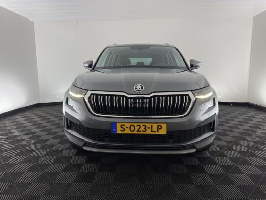 Skoda Kodiaq 1.5 TSI Business Edition [7-Pers.] (INCL-BTW) Aut. *LEATHER-FABRIC | FULL-LED | DIGI-COCKPIT | AD... ActivLease financial lease