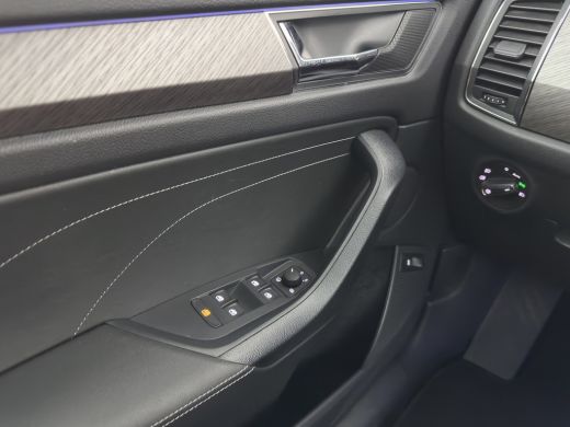 Skoda Kodiaq 1.5 TSI Business Edition [7-Pers.] (INCL-BTW) Aut. *LEATHER-FABRIC | FULL-LED | DIGI-COCKPIT | AD... ActivLease financial lease