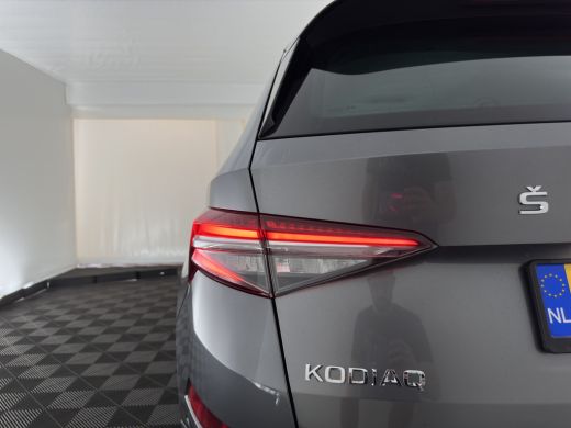 Skoda Kodiaq 1.5 TSI Business Edition [7-Pers.] (INCL-BTW) Aut. *LEATHER-FABRIC | FULL-LED | DIGI-COCKPIT | AD... ActivLease financial lease