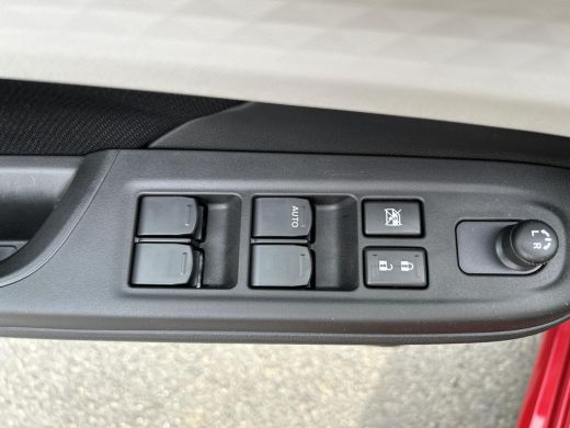 Suzuki Swift 1.2 Select Smart Hybrid ActivLease financial lease