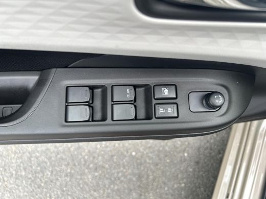 Suzuki Swift 1.2 Select Smart Hybrid ActivLease financial lease