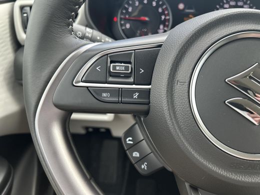 Suzuki Swift 1.2 Select Smart Hybrid ActivLease financial lease