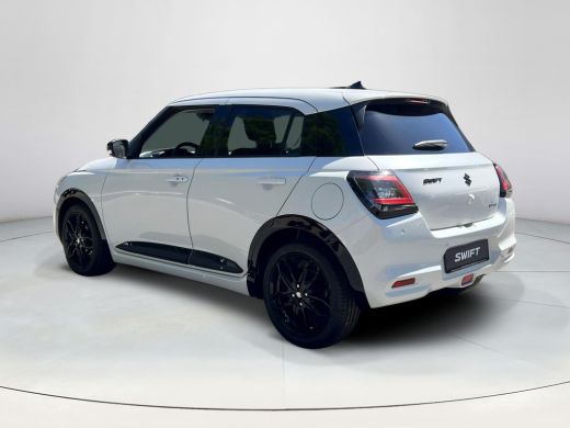Suzuki Swift 1.2 Style Smart Hybrid 17" LM, Piano Black bodykit ActivLease financial lease