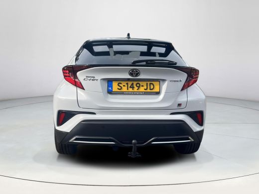 Toyota C-HR 1.8 Hybrid GR-Sport | Trekhaak | Stoel- + stuurverwarming | Carplay | Dode hoek waarschuwing | ActivLease financial lease