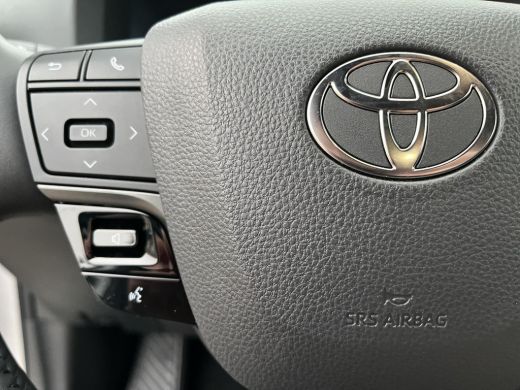 Toyota C-HR 2.0 Hybrid 200 Executive ActivLease financial lease