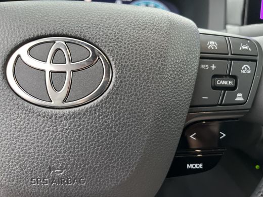 Toyota C-HR 2.0 Hybrid 200 Executive ActivLease financial lease