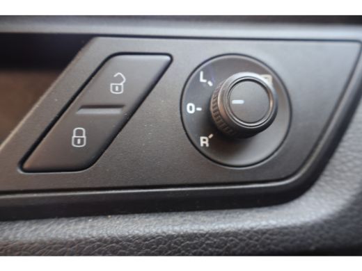 Volkswagen Caddy 2.0 TDI L2 H1 Maxi Airco Navigatie Imperiaal ActivLease financial lease