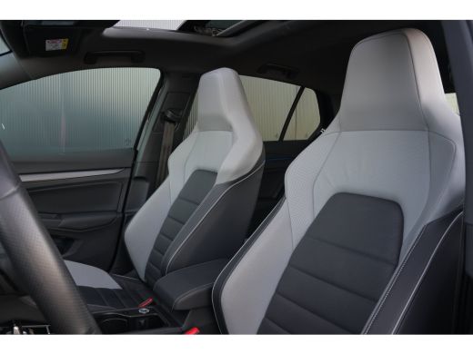 Volkswagen Golf 272pk 1.5 eHybrid GTE | Lederen Bekleding | Camera | Trekhaak | Adaptive Cruise | Elektrisch Pano... ActivLease financial lease