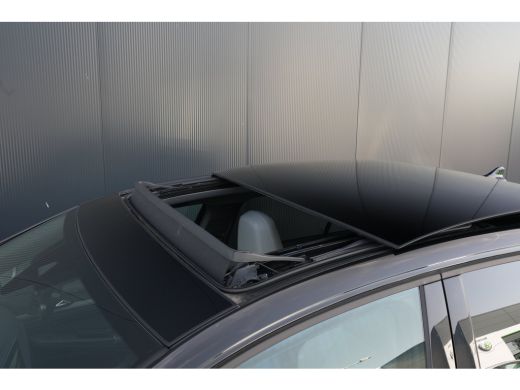 Volkswagen Golf 272pk 1.5 eHybrid GTE | Lederen Bekleding | Camera | Trekhaak | Adaptive Cruise | Elektrisch Pano... ActivLease financial lease
