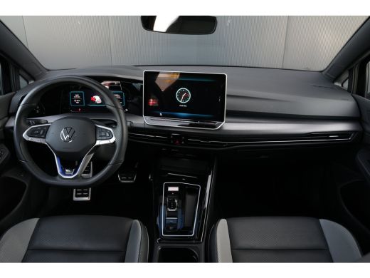 Volkswagen Golf 272pk 1.5 eHybrid GTE | Lederen Bekleding | Camera | Trekhaak | Adaptive Cruise | Elektrisch Pano... ActivLease financial lease