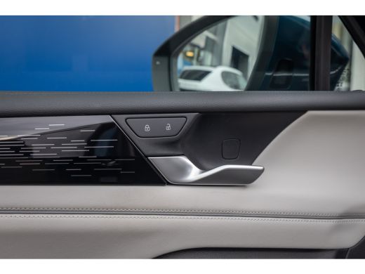 Volkswagen Tiguan 1.5 eHybrid Elegance | Elek. Trekhaak | Cruise control adaptief | Panorama dak Elek. | 20'' | 360... ActivLease financial lease
