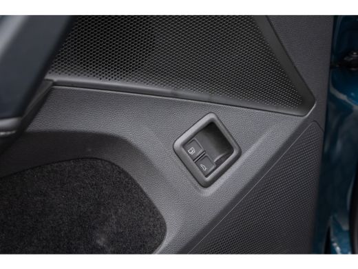 Volkswagen Tiguan 1.5 eHybrid Elegance | Elek. Trekhaak | Cruise control adaptief | Panorama dak Elek. | 20'' | 360... ActivLease financial lease