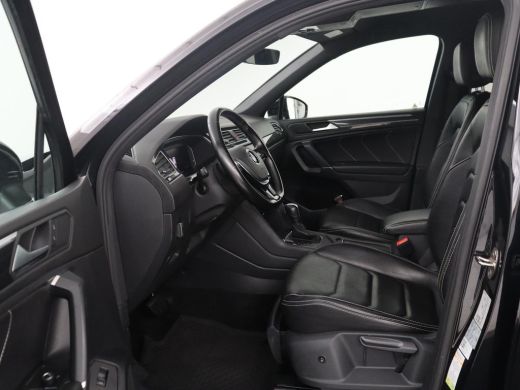 Volkswagen Tiguan Allspace | Leder | Trekhaak | Virtual dashboard | Adaptive cruise | Camera | Park assist | Carplay | Clima... ActivLease financial lease