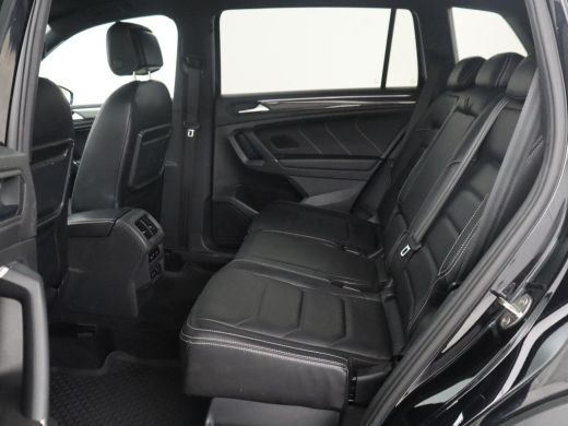 Volkswagen Tiguan Allspace | Leder | Trekhaak | Virtual dashboard | Adaptive cruise | Camera | Park assist | Carplay | Clima... ActivLease financial lease