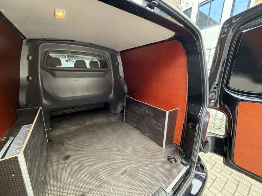 Volkswagen Transporter 2.0 TDI 204PK Euro 6 L2H1 DC 6 zit plaatsen Cruise Control/lederen bekleding ActivLease financial lease