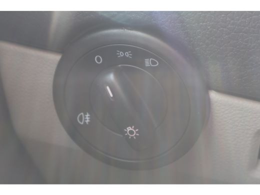 Volkswagen Transporter 2.0 TDI L1 H1 Black Edition ActivLease financial lease