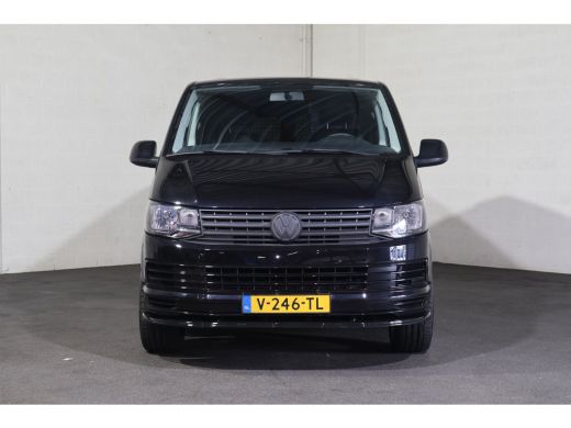 Volkswagen Transporter 2.0 TDI L1 H1 Black Edition ActivLease financial lease