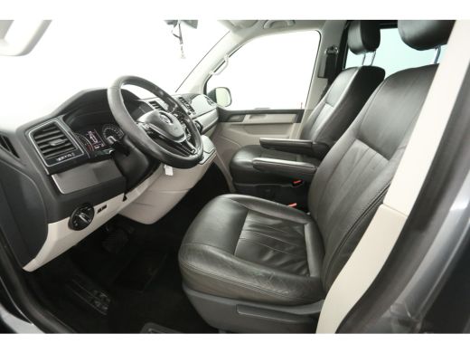 Volkswagen Transporter 2.0 TDI L2H1 150PK | Dubbele Cabine | Automaat | Airco | Cruise | Trekhaak | Navi | Parkeersens. ActivLease financial lease
