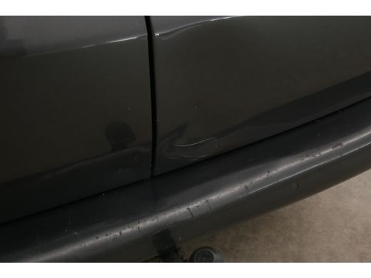 Volkswagen Transporter 2.0 TDI L2H1 150PK | Dubbele Cabine | Automaat | Airco | Cruise | Trekhaak | Navi | Parkeersens. ActivLease financial lease