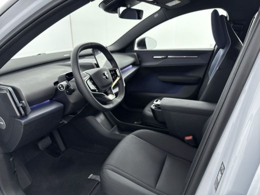 Volvo  EX30 Single Motor Extended Range Plus 69 kWh | Stoel + Stuurverwarming | Afwijkende dakkleur | PDC V+A... ActivLease financial lease