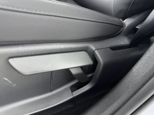 Volvo  EX30 Single Motor Extended Range Plus 69 kWh | Stoel + Stuurverwarming | Afwijkende dakkleur | PDC V+A... ActivLease financial lease