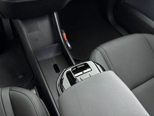 Volvo  EX30 Single Motor Extended Range Plus 69 kWh | Stoel + Stuurverwarming | Afwijkende dakkleur | PDC V+A... ActivLease financial lease