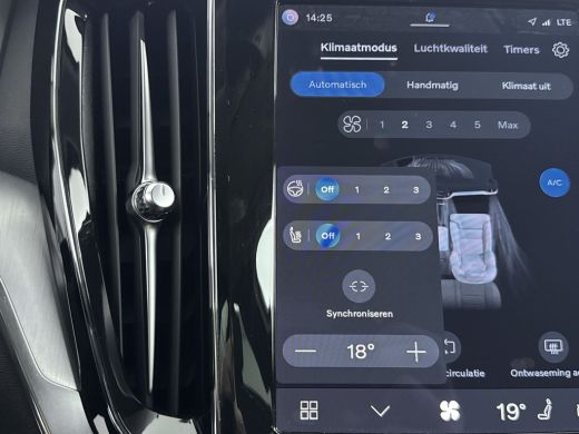 Volvo  V60 T6 Plug-in hybrid AWD Core Bright | Trekhaak | Adaptive Verlichting | Android Auto / Apple Carpla... ActivLease financial lease