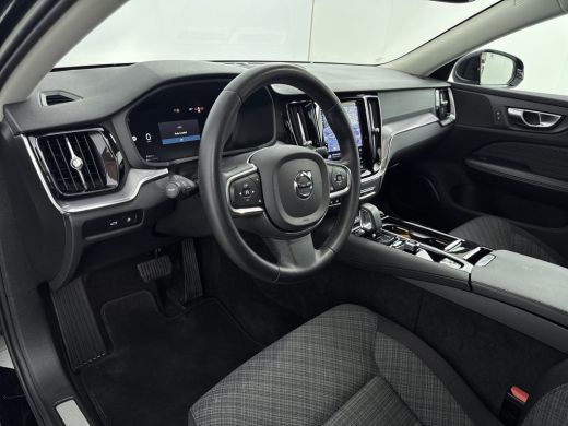 Volvo  V60 T6 Plug-in hybrid AWD Core Bright | Trekhaak | Adaptive Verlichting | Android Auto / Apple Carpla... ActivLease financial lease