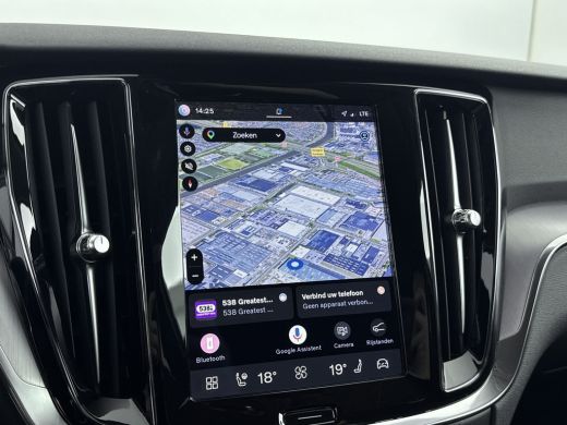 Volvo  V60 T6 Plug-in hybrid AWD Core Bright | Trekhaak | Adaptive Verlichting | Android Auto / Apple Carpla... ActivLease financial lease