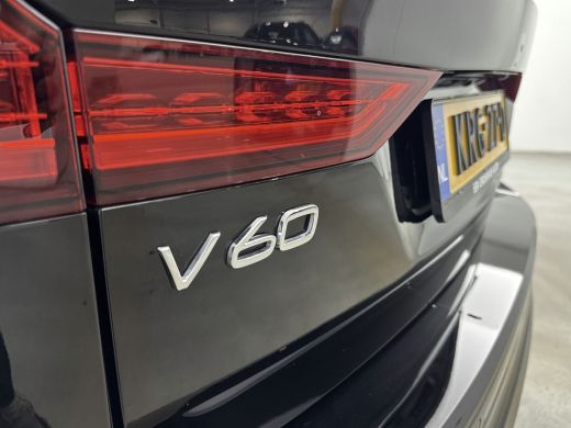 Volvo  V60 T6 Plug-in hybrid AWD Core Bright | Trekhaak | Adaptive Verlichting | Android Auto / Apple Carpla... ActivLease financial lease