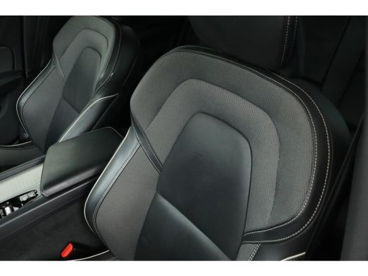 Volvo  V60 B3 R-Design | Camera | Stoel & Stuurverwarming | Carplay | Half leder | Full LED | PDC | Memory |... ActivLease financial lease