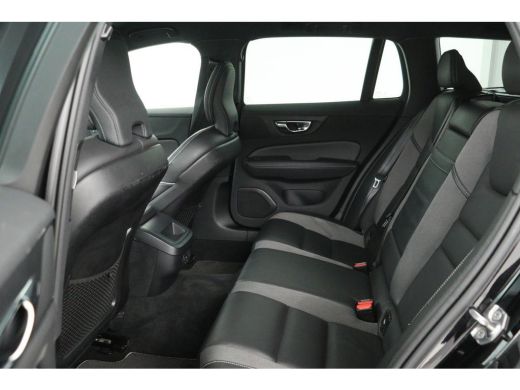 Volvo  V60 B3 R-Design | Camera | Stoel & Stuurverwarming | Carplay | Half leder | Full LED | PDC | Memory |... ActivLease financial lease