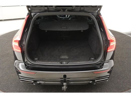 Volvo  V60 B3 R-Design | Camera | Stoel & Stuurverwarming | Carplay | Half leder | Full LED | PDC | Memory |... ActivLease financial lease