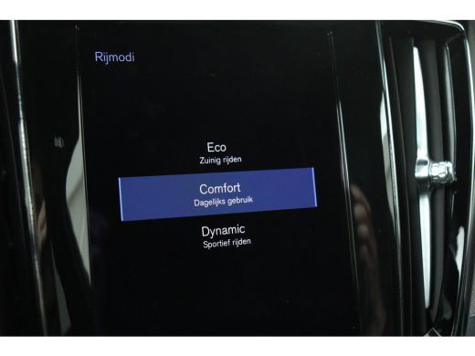 Volvo  V60 B3 R-Design | Camera | Stoel & Stuurverwarming | Carplay | Half leder | Full LED | PDC | Memory |... ActivLease financial lease